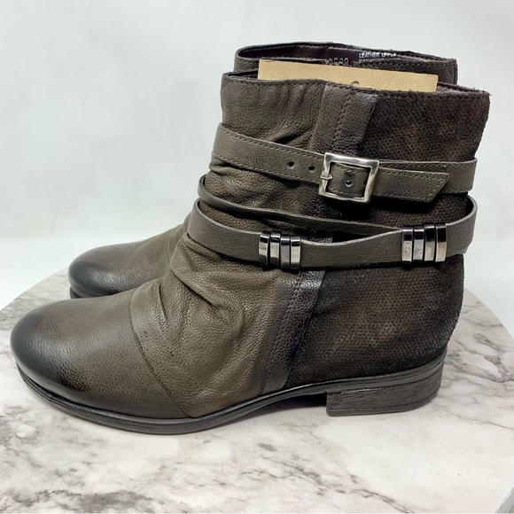 NWOT Miz Mooz Scarborough Multi Strap Olive/Brown Booties 39 Wide Moto Edgy Boho - Picture 3 of 16